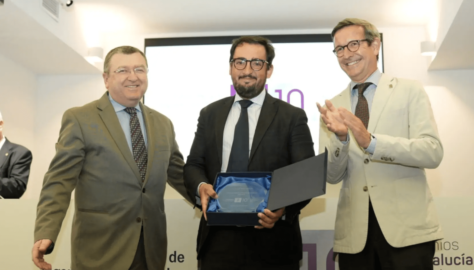 Premio Andaluci A Joven Emprendedor En Ingenieri A Eman Ingenieri A